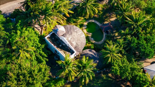 Quels sont les meilleurs itinéraires pour une randonnée à travers les montagnes de l'Hindu Kush, Afghanistan : équipements et préparations ?